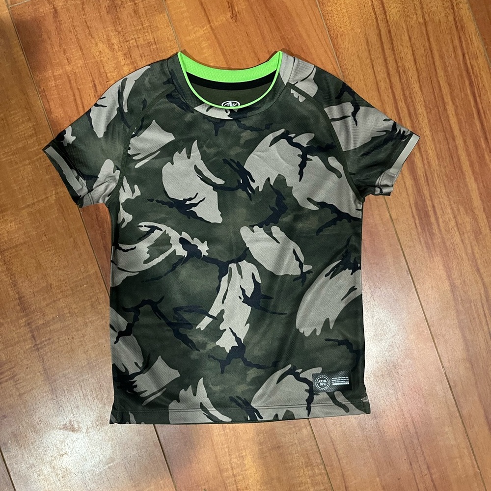 Short sleeve tshirt